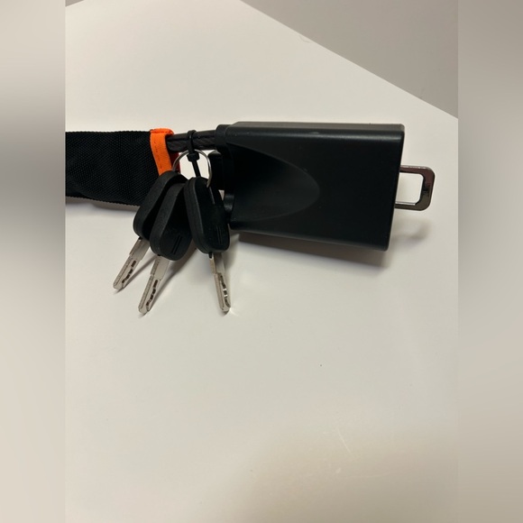 Steering Wheel Lock‎ Seat Belt Lock Anti-Theft Security Device For Car Truck SUV - Picture 11 of 13